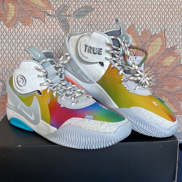 Nike Men’s Air Deldon Be True
Basketball Shoes
Summit White/Summit White - Picture 6 of 16